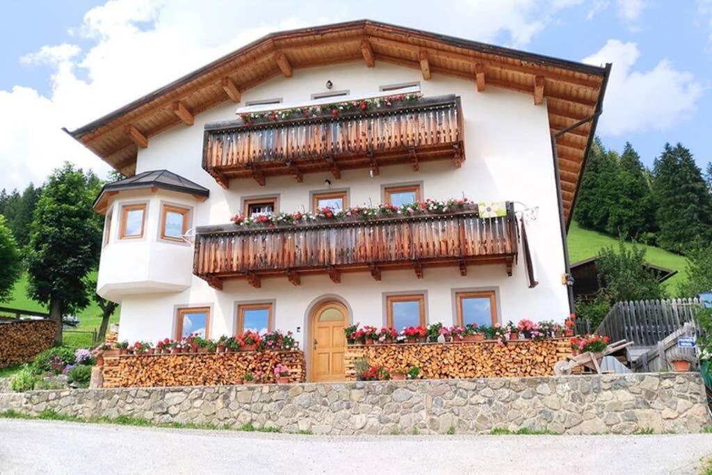 App. Monte Pore - Agriturismo La Majon Колле-Санта-Лучія Екстер'єр фото